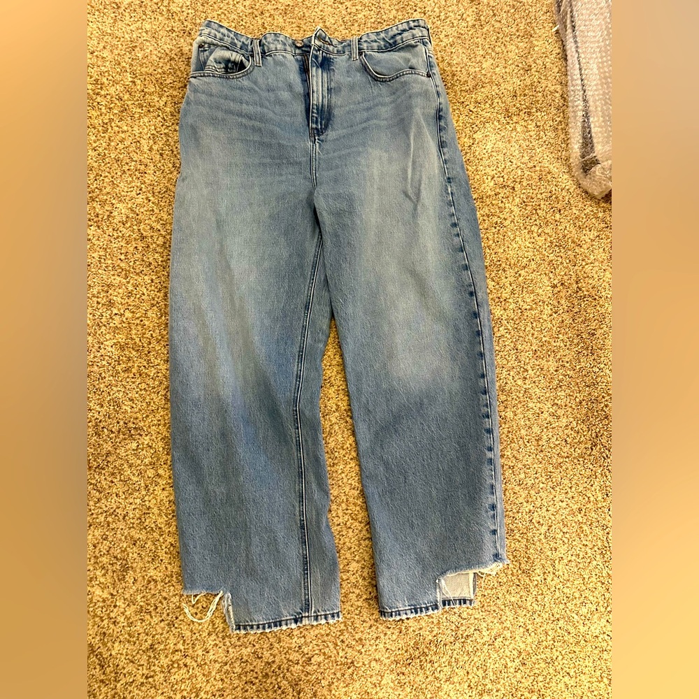 FRAME - Fray Step Hem Barrel Jeans - Sz 32